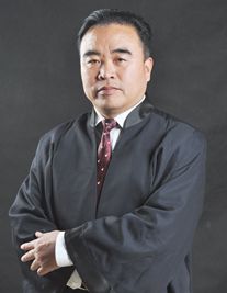 江孔顺律师照片